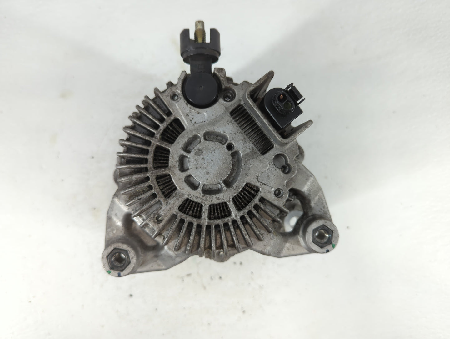 2018-2020 Jaguar F-Pace Alternator Replacement Generator Charging Assembly Engine OEM P/N:GX73-10300-BF Fits OEM Used Auto P