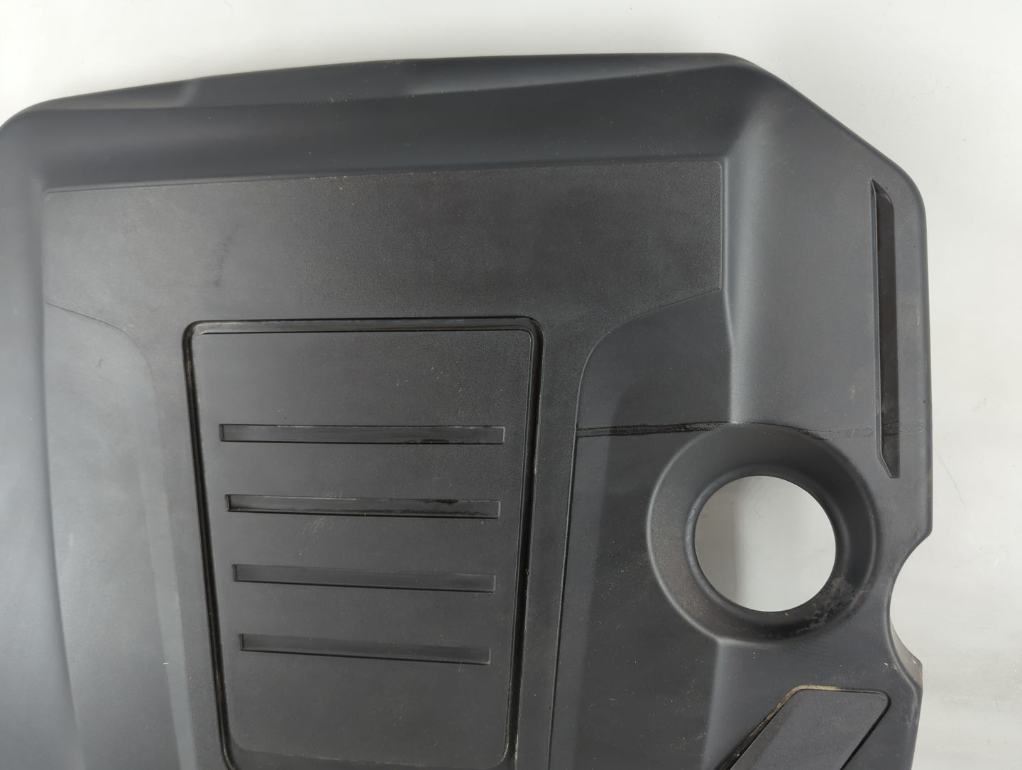 2019 Jaguar F-pace Engine Cover - Oemusedautoparts1.com