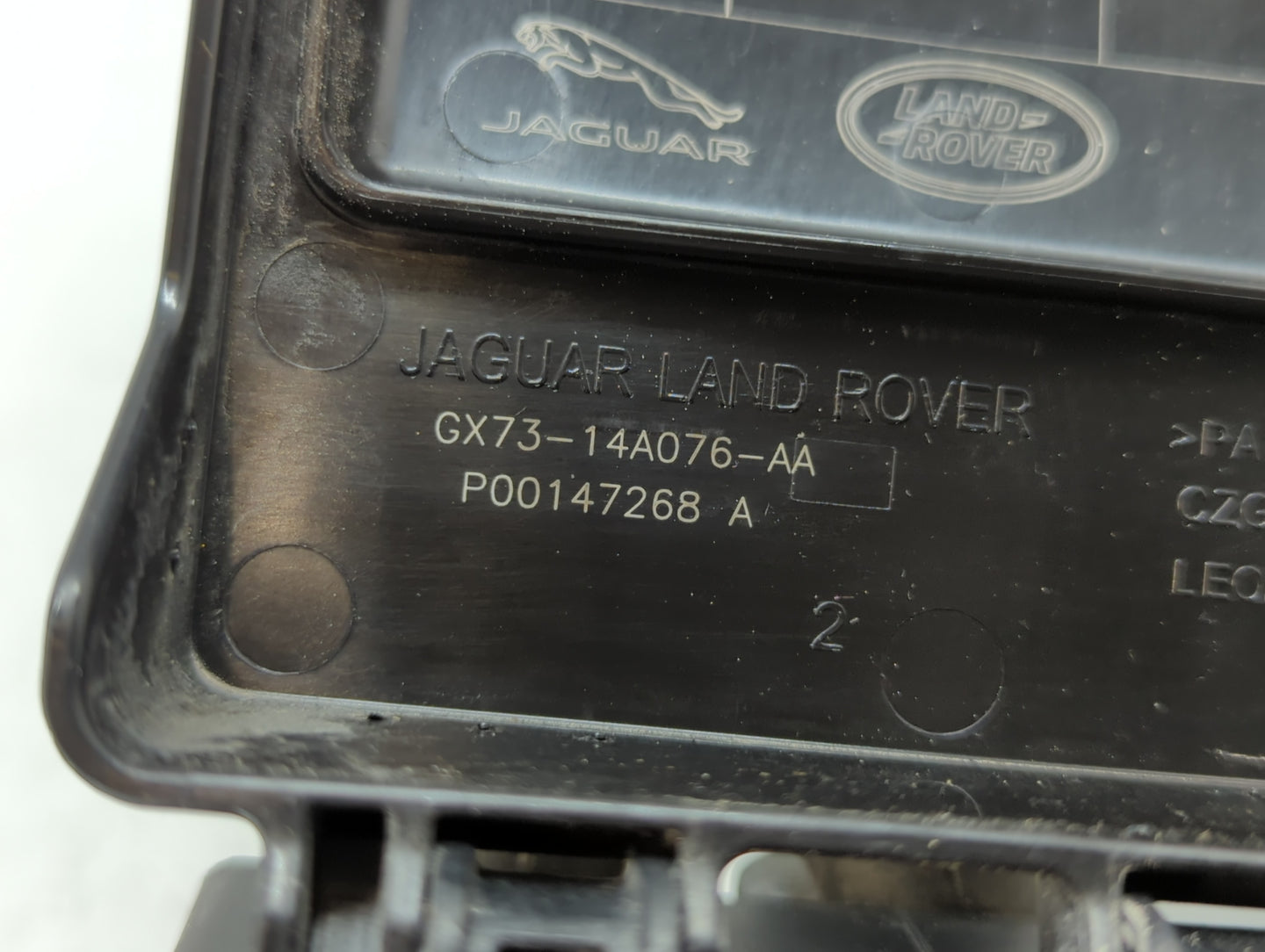 2019-2020 Jaguar F-Pace Fusebox Fuse Box Panel Relay Module P/N:GX73-14A076-AA Fits Fits 2019 2020 OEM Used Auto Parts - Oem