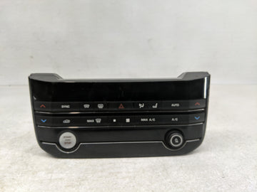 2019 Jaguar Xe Climate Control Module Temperature AC/Heater Replacement P/N:KX63-18C858-SB Fits Fits 2020 OEM Used Auto Part