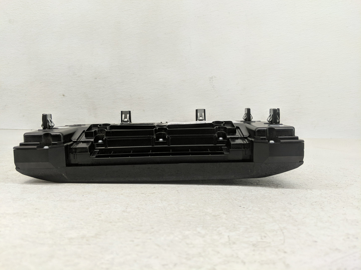 2019 Jaguar Xe Climate Control Module Temperature AC/Heater Replacement P/N:KX63-18C858-SB Fits Fits 2020 OEM Used Auto Part