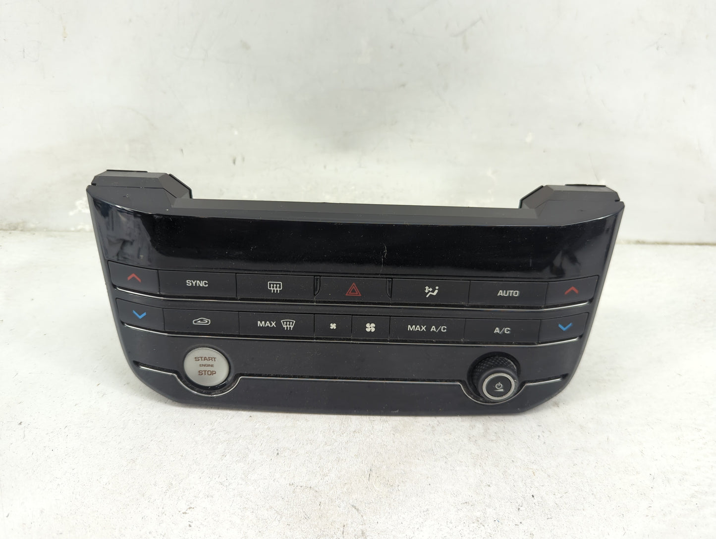 2019 Jaguar Xe Climate Control Module Temperature AC/Heater Replacement P/N:KX63-18C858-LB Fits OEM Used Auto Parts - Oemuse