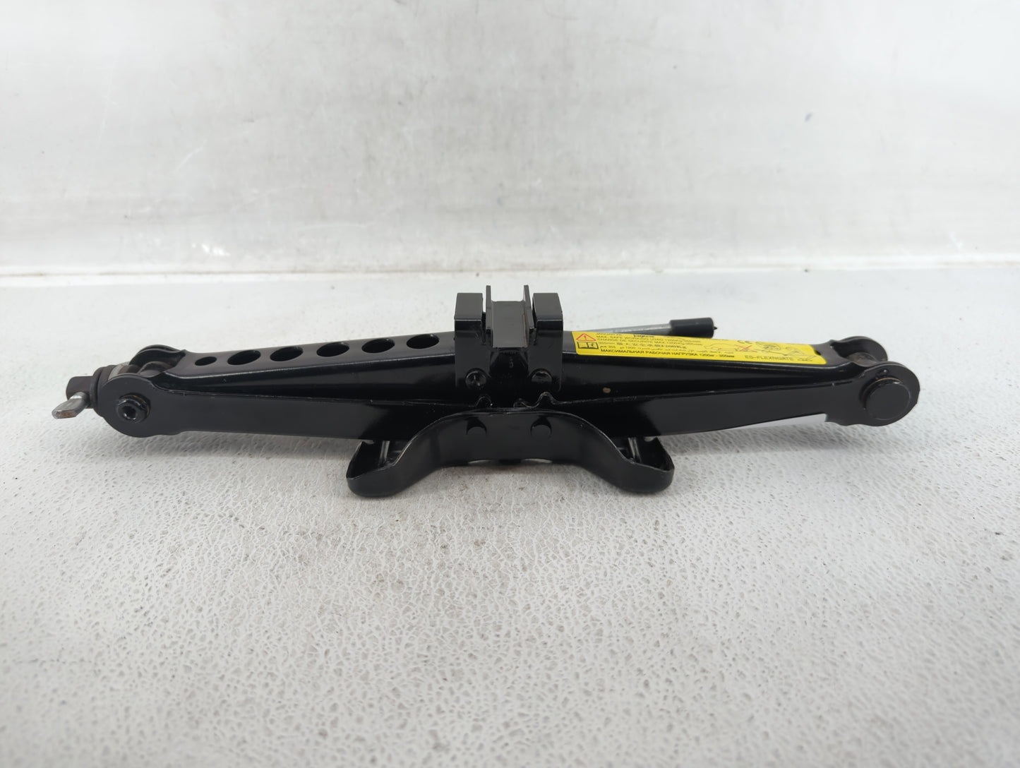 2019 Jaguar Xf Spare Scissor Car Jack - Oemusedautoparts1.com