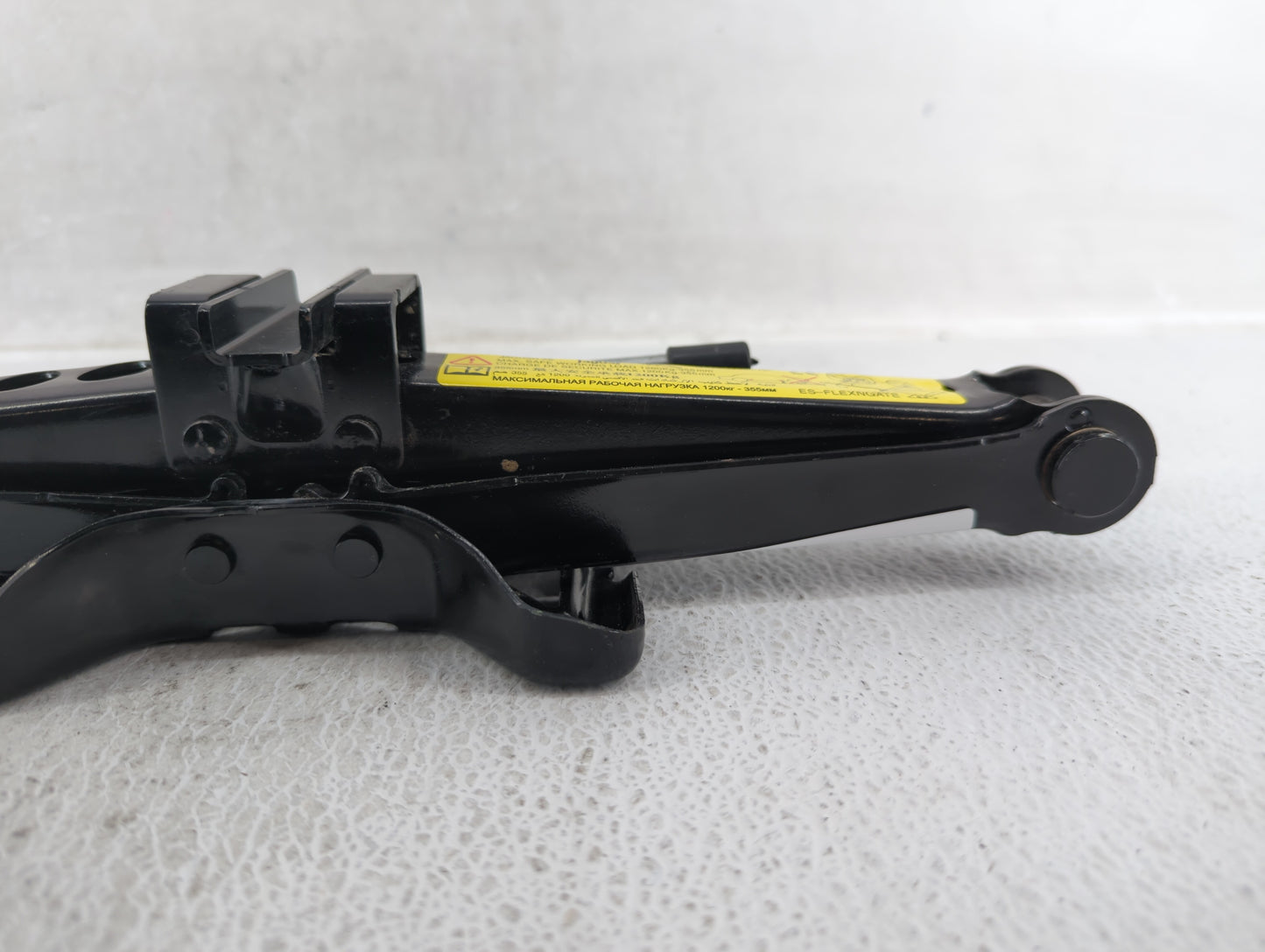2019 Jaguar Xf Spare Scissor Car Jack - Oemusedautoparts1.com