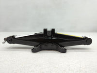 2019 Jaguar Xf Spare Scissor Car Jack 735335 - Oemusedautoparts1.com