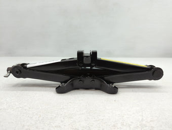 compare product 2019 Jaguar Xf Spare Scissor Car Jack 735335