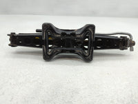 2019 Jaguar Xf Spare Scissor Car Jack 735335 - Oemusedautoparts1.com