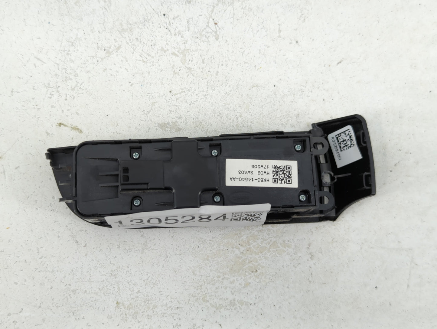 2018-2019 Jaguar Xj Master Power Window Switch Replacement Driver Side Left P/N:HK83-14540-AA Fits Fits 2017 2018 2019 2020 