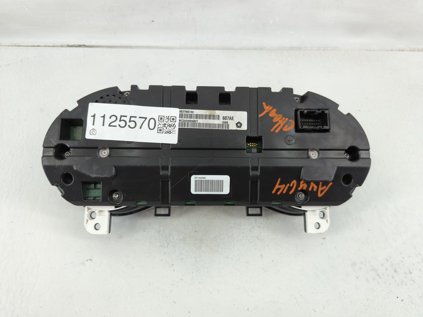 2019 Jeep Cherokee Instrument Cluster Speedometer Gauges P/N:68379607AE Fits OEM Used Auto Parts - Oemusedautoparts1.com