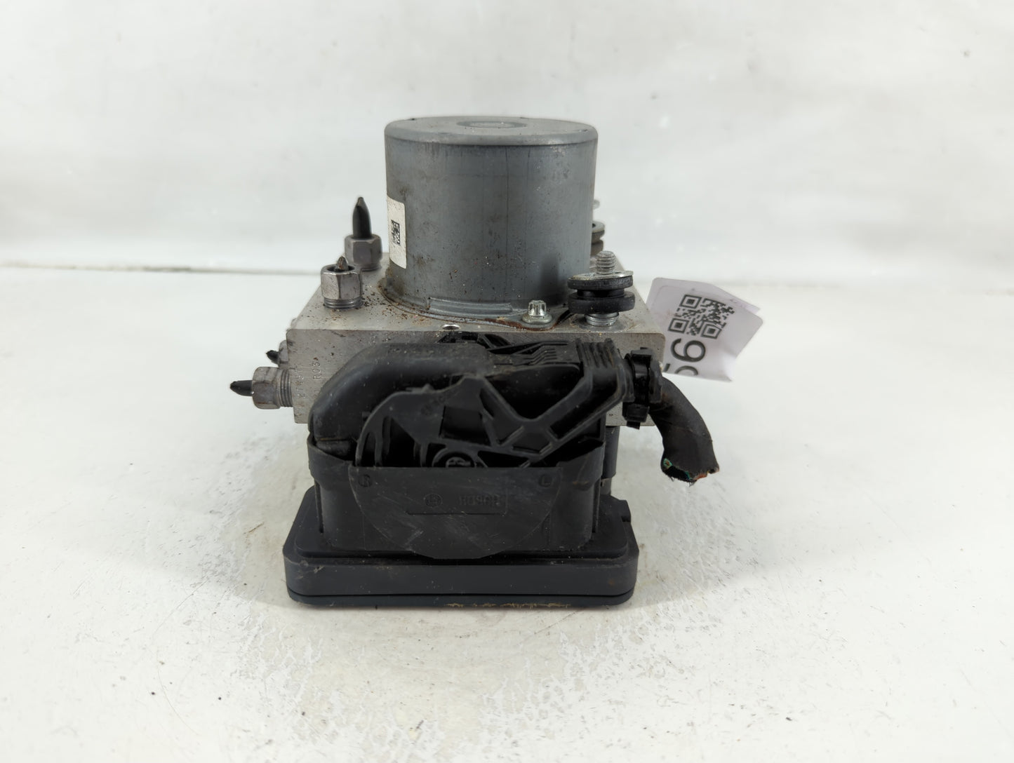 2019 Jeep Cherokee ABS Pump Control Module Replacement P/N:P68287910AF Fits OEM Used Auto Parts - Oemusedautoparts1.com
