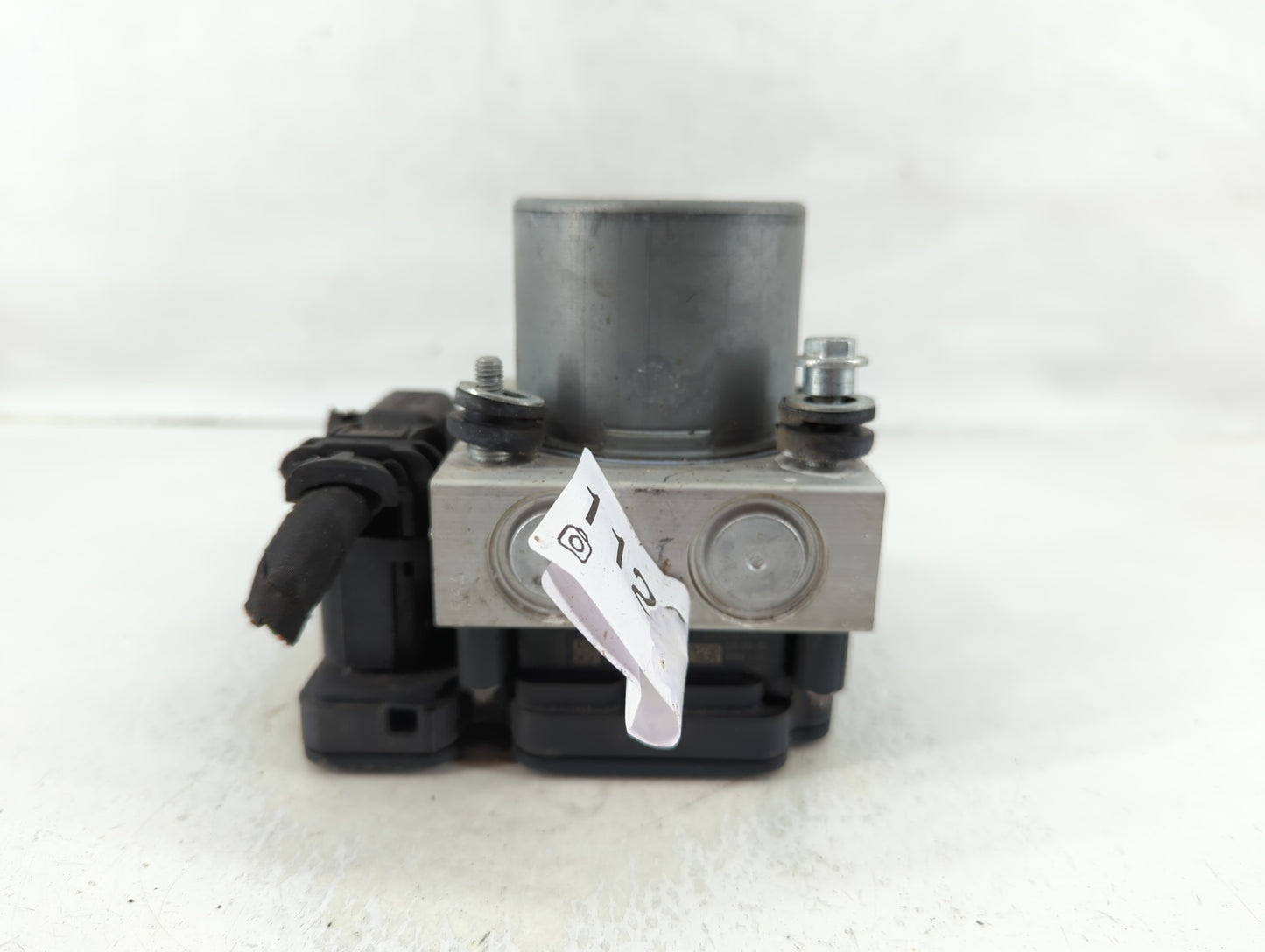 2019 Jeep Cherokee ABS Pump Control Module Replacement P/N:P68287910AF Fits OEM Used Auto Parts - Oemusedautoparts1.com
