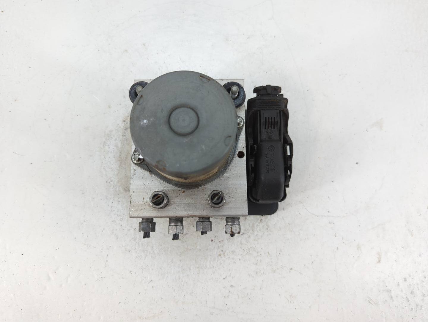 2019 Jeep Cherokee ABS Pump Control Module Replacement P/N:P68287910AF Fits OEM Used Auto Parts - Oemusedautoparts1.com