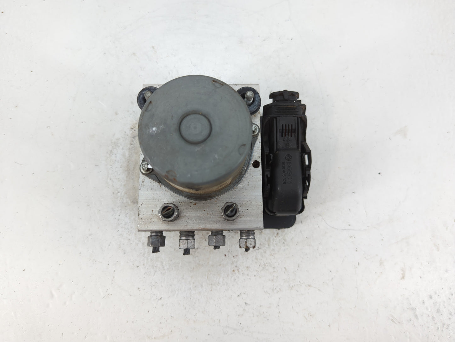 2019 Jeep Cherokee ABS Pump Control Module Replacement P/N:P68287910AF Fits OEM Used Auto Parts - Oemusedautoparts1.com