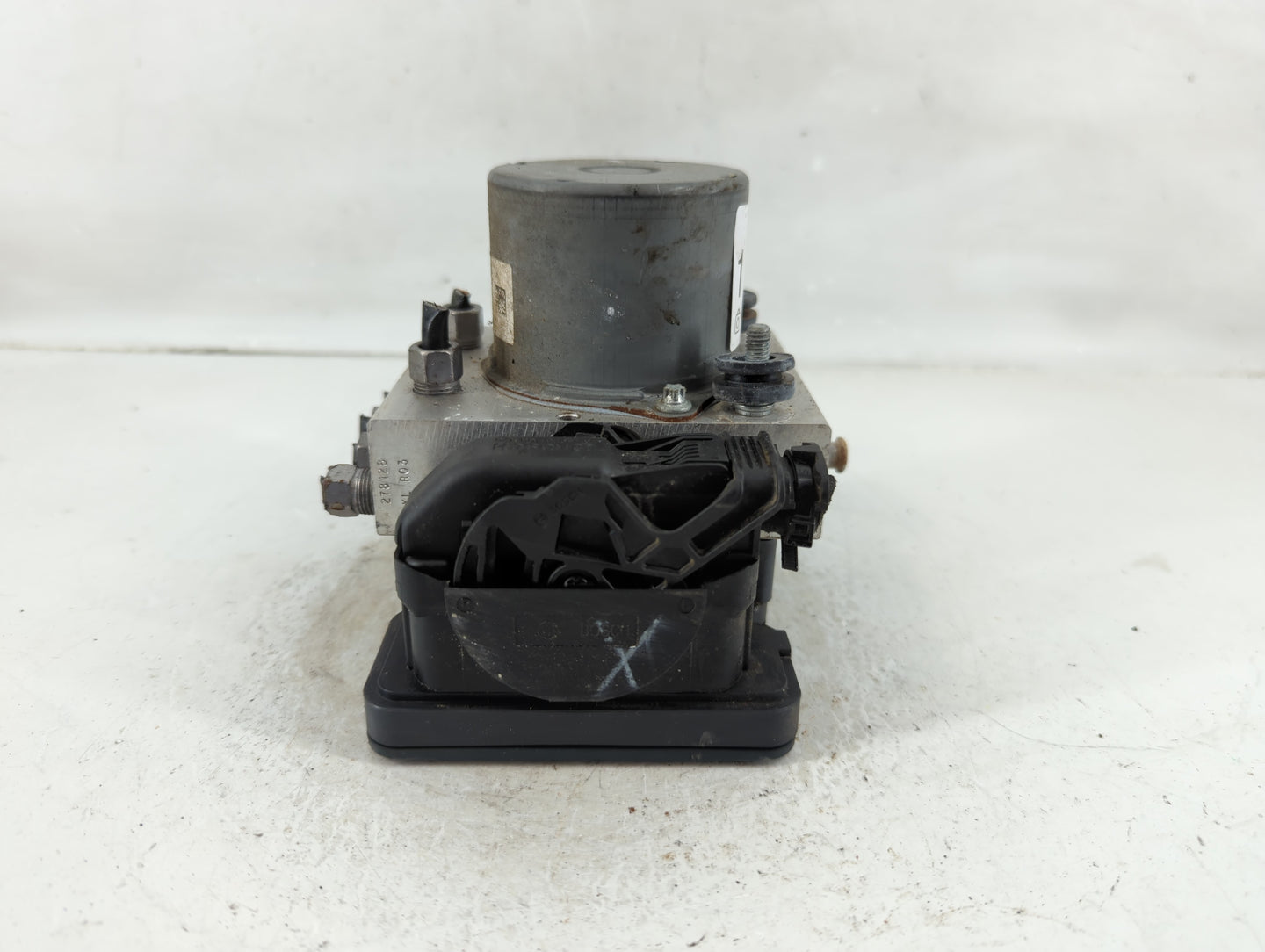 2019 Jeep Cherokee ABS Pump Control Module Replacement P/N:P68287910AF Fits OEM Used Auto Parts - Oemusedautoparts1.com
