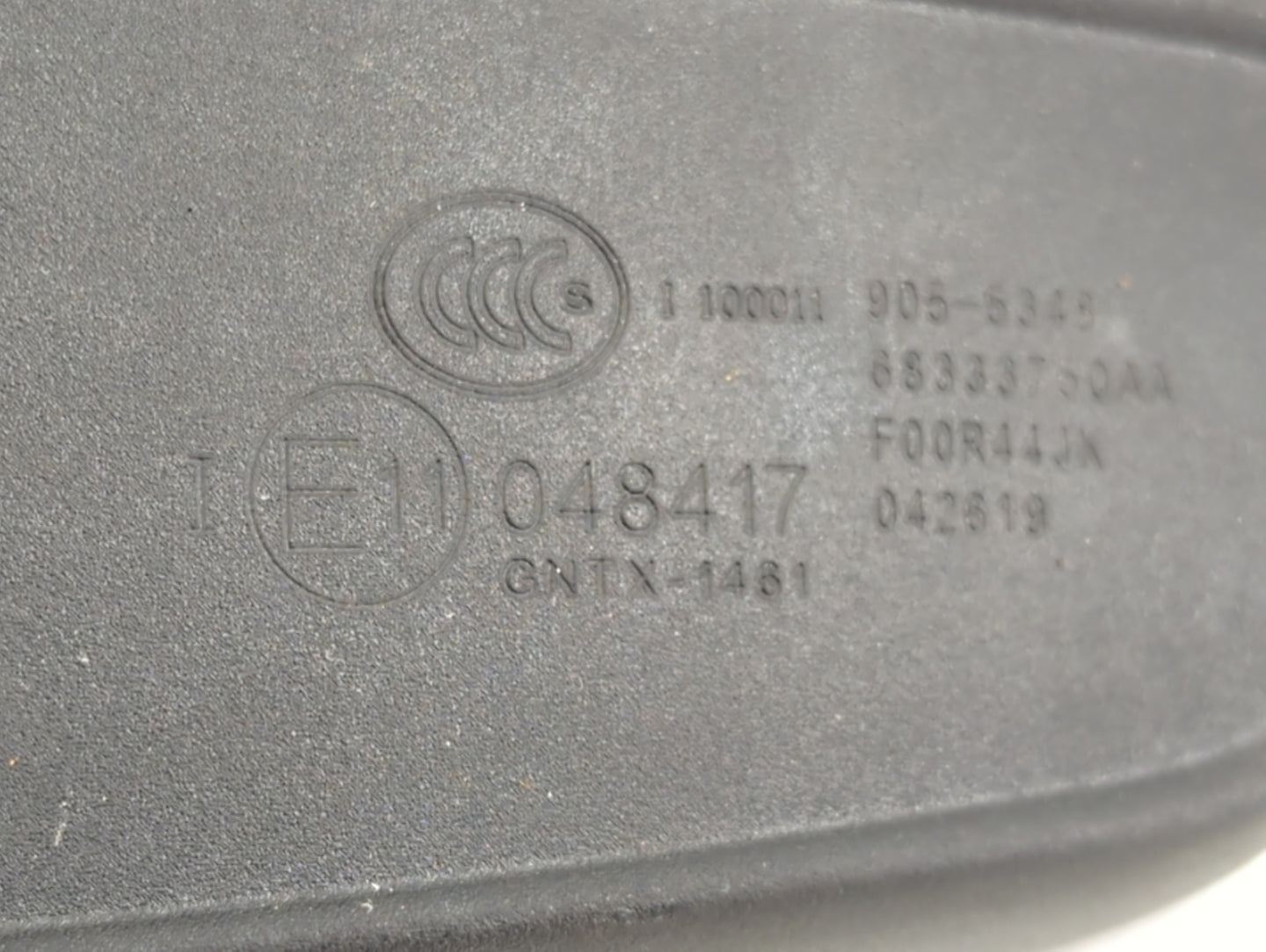 2019-2022 Jeep Cherokee Interior Rear View Mirror Replacement OEM P/N:042619 905-6348, E11048417 Fits Fits 2019 2020 2021 20