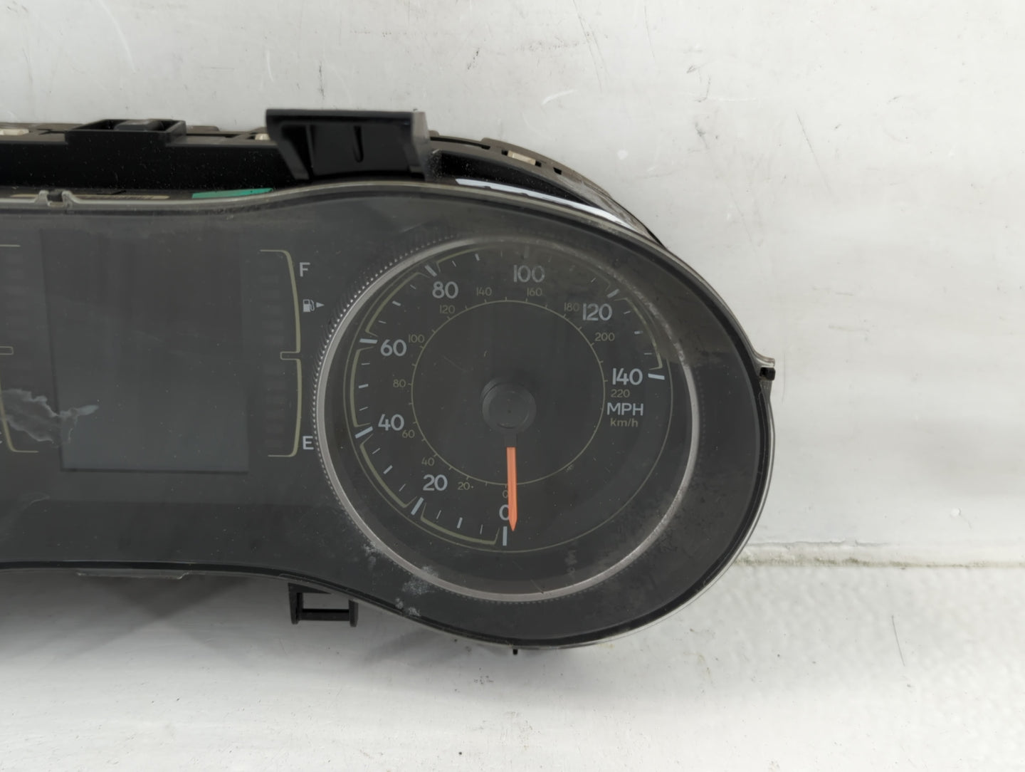 2019 Jeep Cherokee Instrument Cluster Speedometer Gauges P/N:P68379607AE Fits OEM Used Auto Parts - Oemusedautoparts1.com