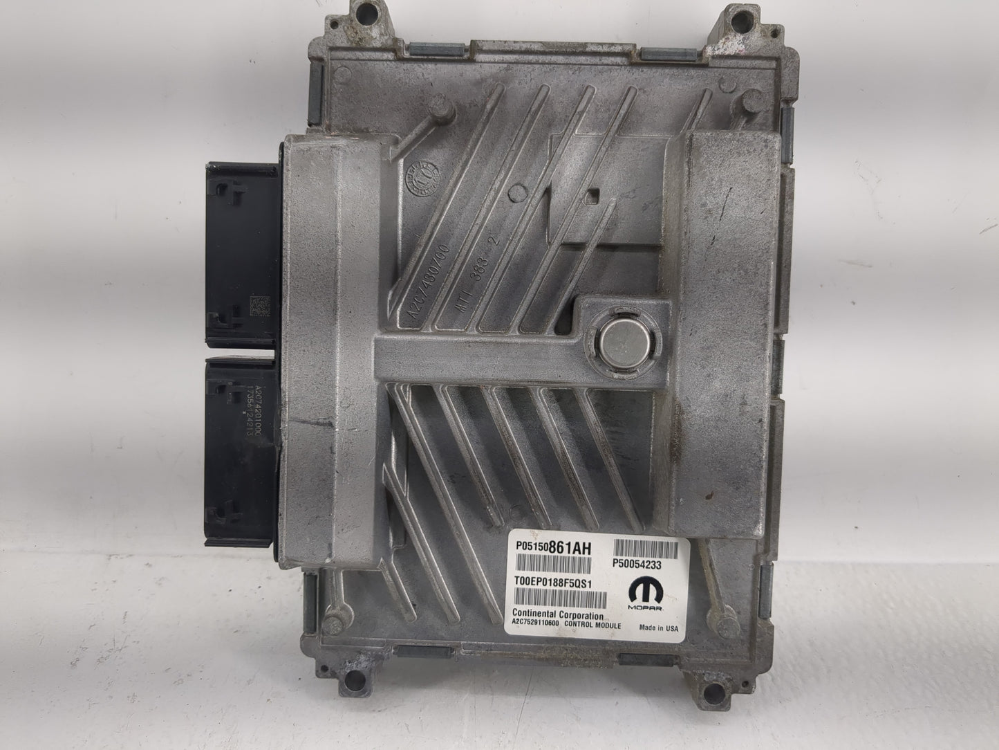 2019-2021 Jeep Cherokee PCM Engine Control Computer ECU ECM PCU OEM P/N:P05150861AH Fits Fits 2019 2020 2021 2022 OEM Used A