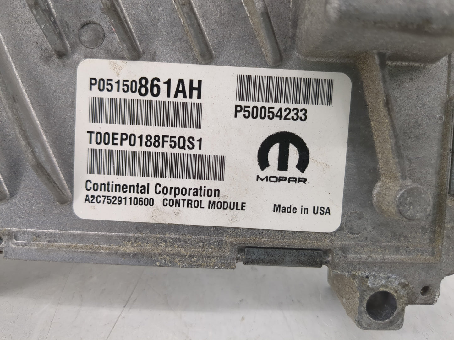 2019-2021 Jeep Cherokee PCM Engine Control Computer ECU ECM PCU OEM P/N:P05150861AH Fits Fits 2019 2020 2021 2022 OEM Used A