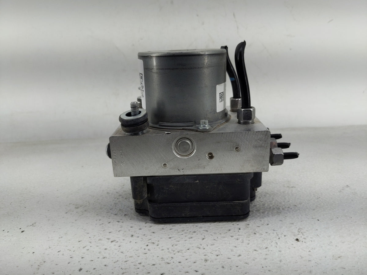 2019 Jeep Cherokee Anti-Lock Brake ABS Pump Module Actuator OEM P/N:P68293541AB Fits OEM Used Auto Parts - Oemusedautoparts1