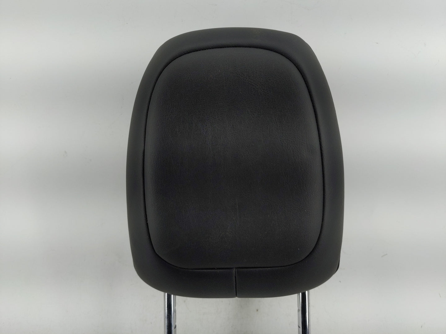2019 Jeep Cherokee Headrest Head Rest Rear Seat Fits OEM Used Auto Parts - Oemusedautoparts1.com