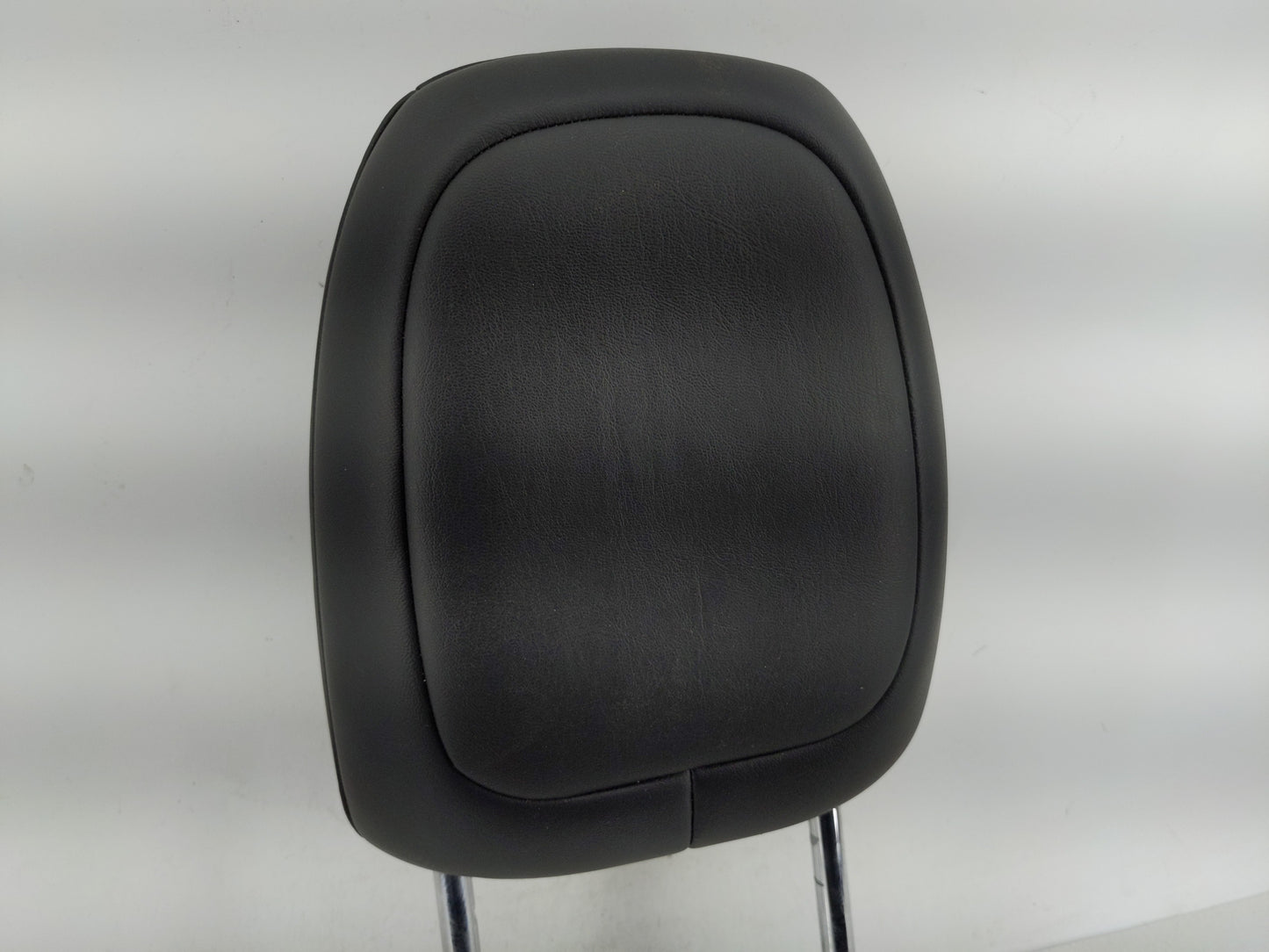 2019 Jeep Cherokee Headrest Head Rest Rear Seat Fits OEM Used Auto Parts - Oemusedautoparts1.com