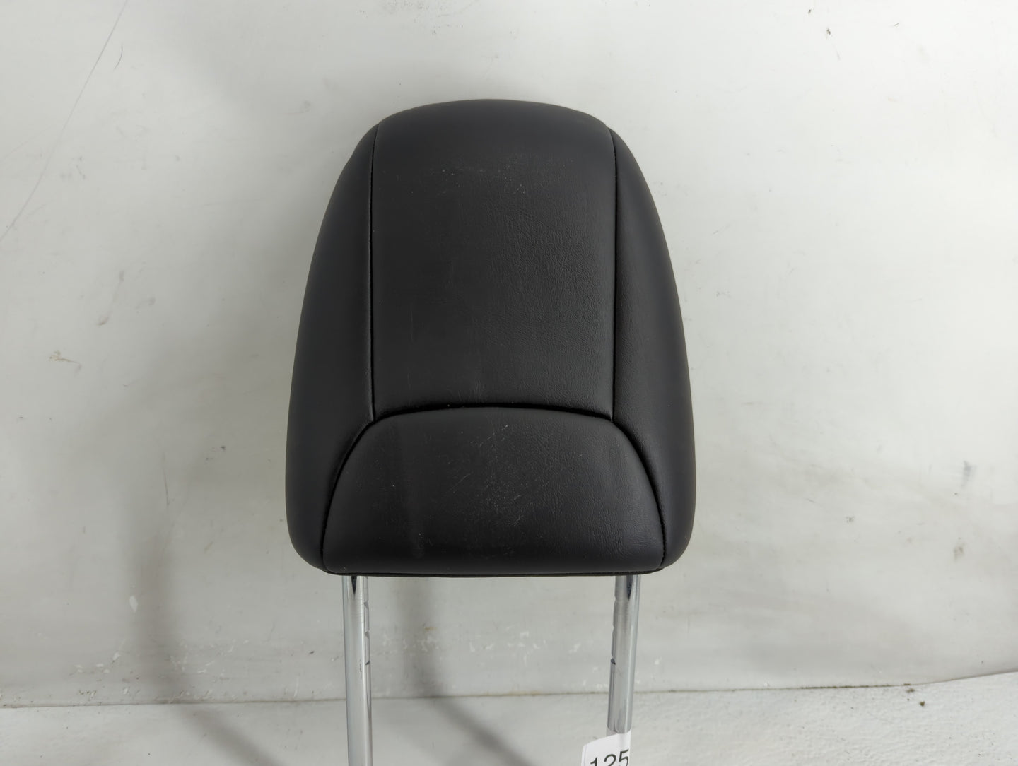 2019 Jeep Cherokee Headrest Head Rest Rear Seat Fits OEM Used Auto Parts - Oemusedautoparts1.com