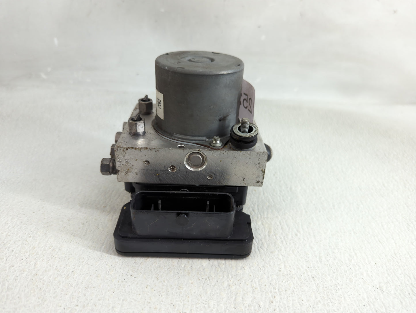 2019 Jeep Cherokee ABS Pump Control Module Replacement P/N:P68287910AF Fits OEM Used Auto Parts - Oemusedautoparts1.com