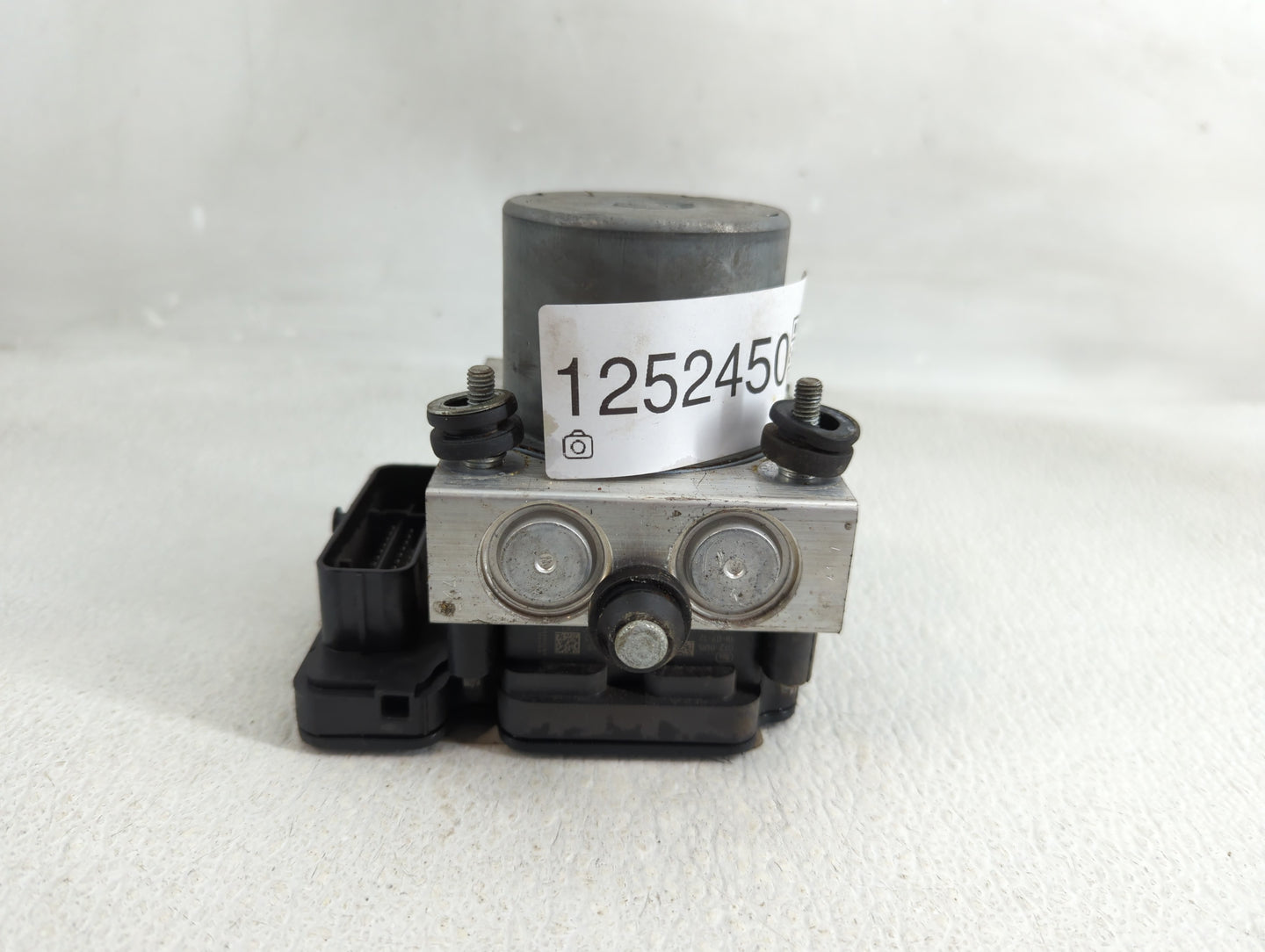 2019 Jeep Cherokee ABS Pump Control Module Replacement P/N:P68287910AF Fits OEM Used Auto Parts - Oemusedautoparts1.com