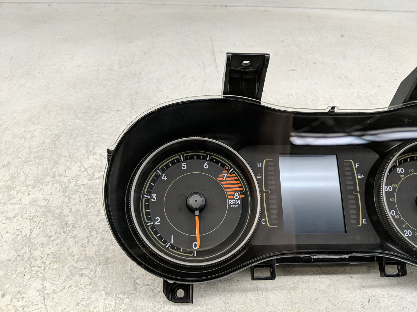 2019 Jeep Cherokee Instrument Cluster Speedometer Gauges P/N:P68379590AH Fits OEM Used Auto Parts - Oemusedautoparts1.com