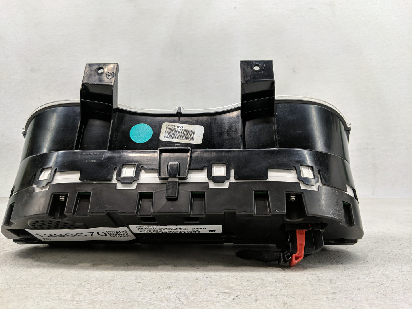 2019 Jeep Cherokee Instrument Cluster Speedometer Gauges P/N:P68379590AH Fits OEM Used Auto Parts - Oemusedautoparts1.com