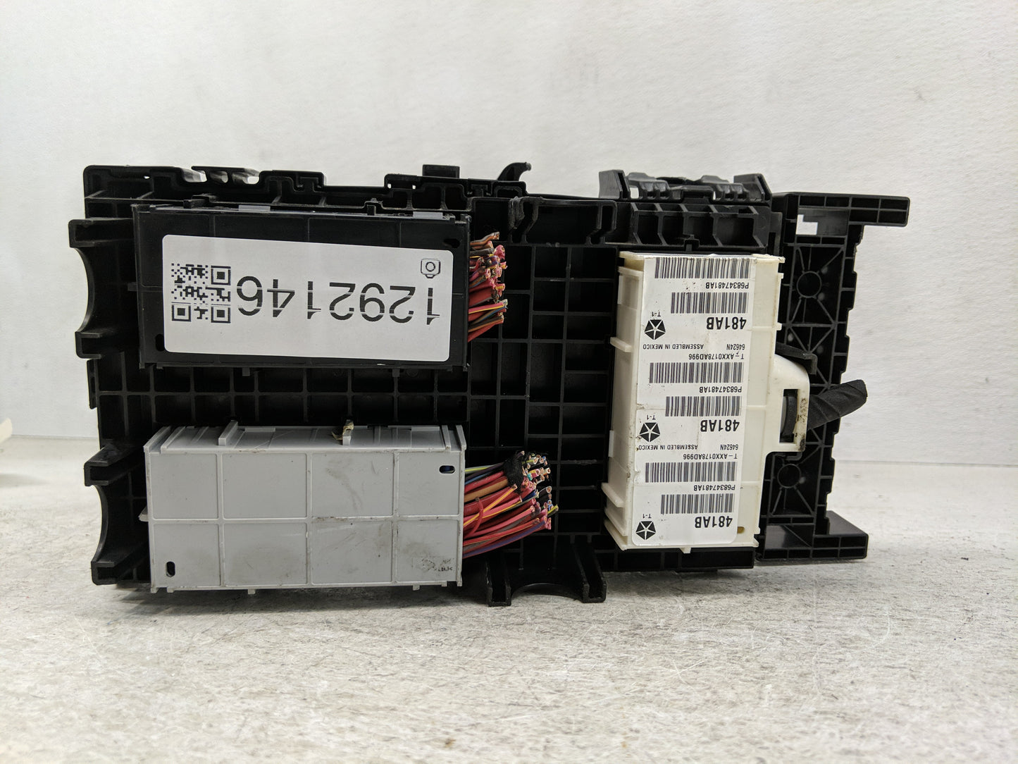 2019 Jeep Cherokee Fusebox Fuse Box Panel Relay Module P/N:68351951 AC Fits OEM Used Auto Parts - Oemusedautoparts1.com