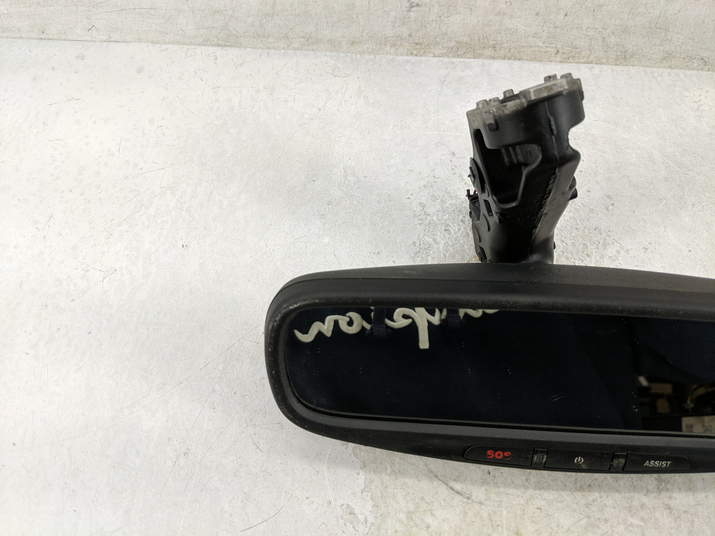 2019-2022 Jeep Cherokee Interior Rear View Mirror Replacement OEM P/N:68333750AA Fits Fits 2019 2020 2021 2022 OEM Used Auto