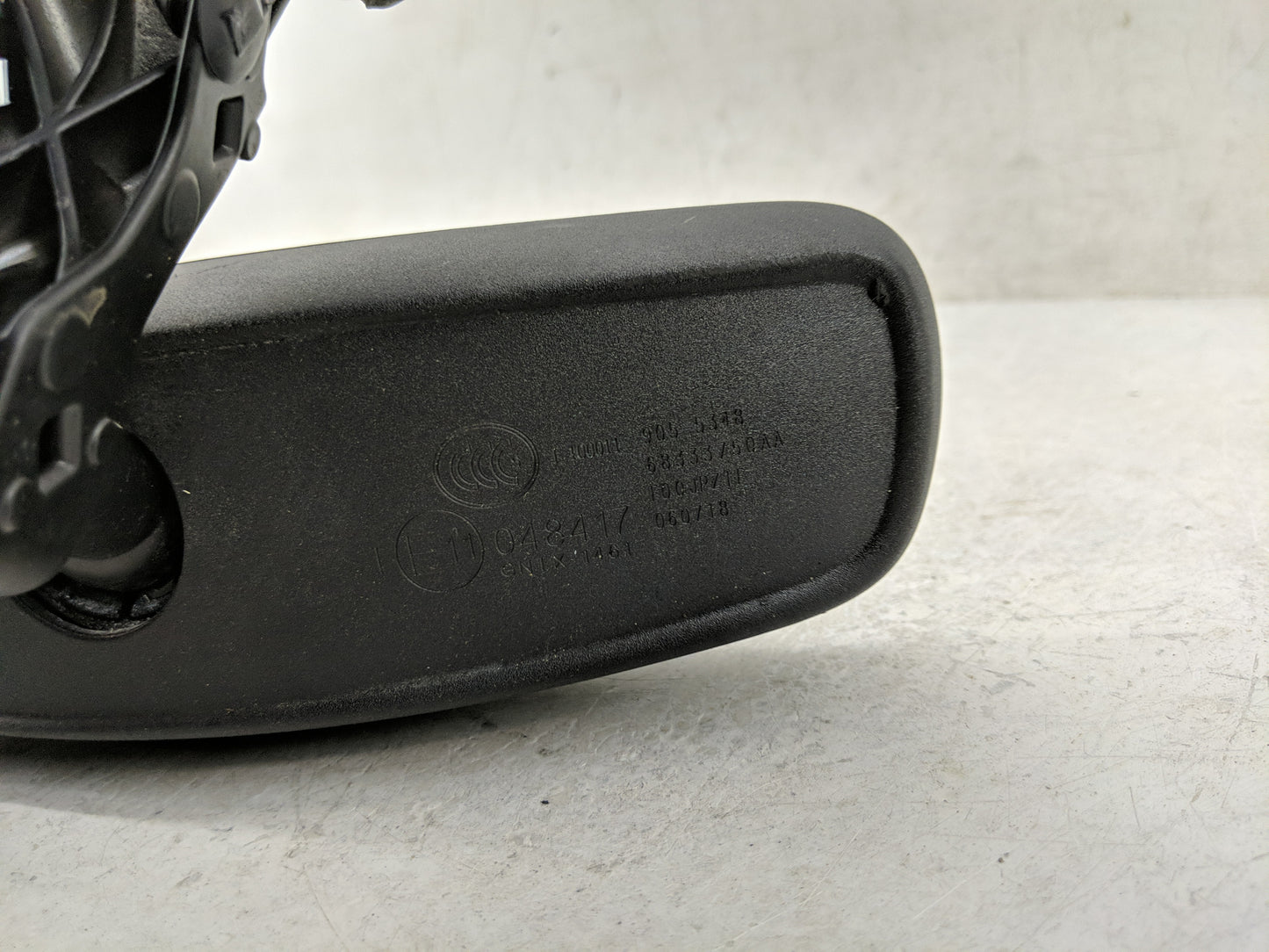 2019-2022 Jeep Cherokee Interior Rear View Mirror Replacement OEM P/N:68333750AA Fits Fits 2019 2020 2021 2022 OEM Used Auto