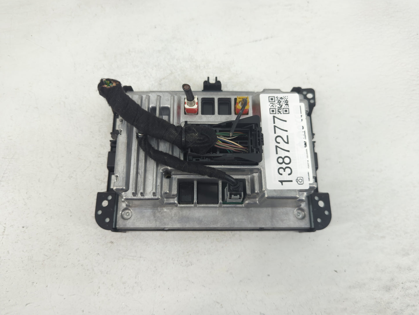 2019 Jeep Cherokee Radio AM FM Cd Player Receiver Replacement Fits OEM Used Auto Parts - Oemusedautoparts1.com