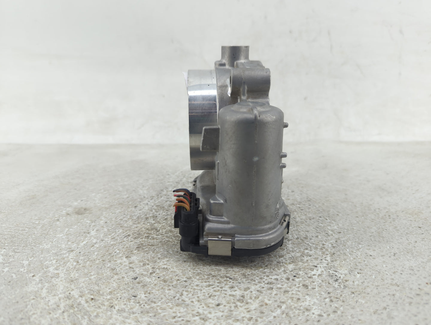 2014-2022 Jeep Cherokee Throttle Body P/N:0 280 750 770 05184349AE Fits OEM Used Auto Parts - Oemusedautoparts1.com