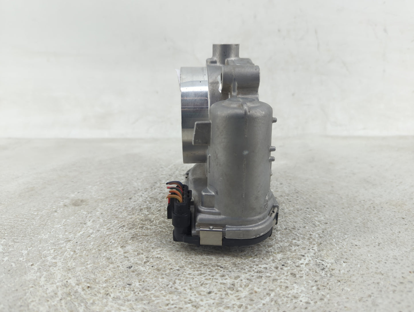 2014-2022 Jeep Cherokee Throttle Body P/N:0 280 750 770 05184349AE Fits OEM Used Auto Parts - Oemusedautoparts1.com