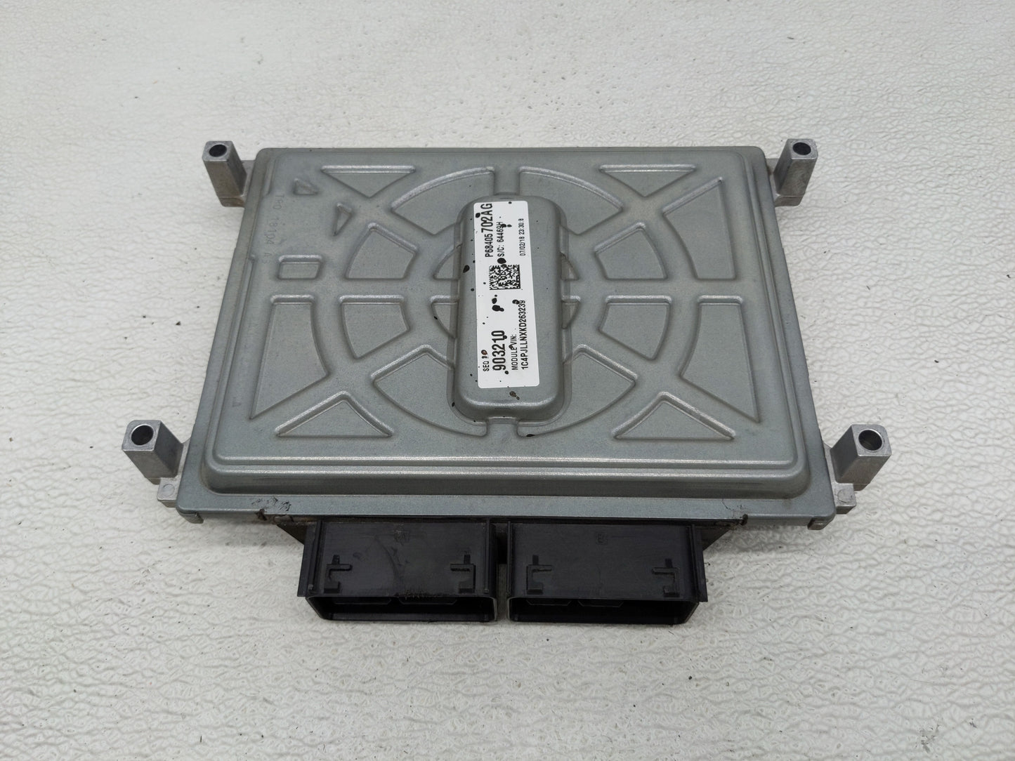 2019-2021 Jeep Cherokee PCM Engine Control Computer ECU ECM PCU OEM P/N:P05150861AH Fits Fits 2019 2020 2021 2022 OEM Used A