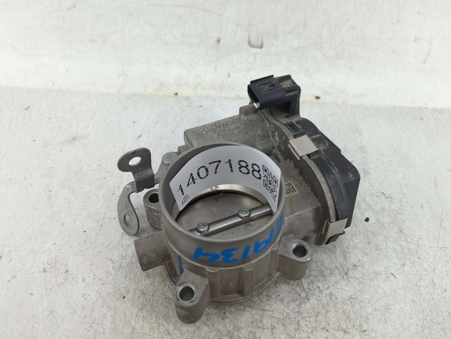 2014-2019 Jeep Cherokee Throttle Body P/N:04891970AC Fits Fits 2014 2015 2016 2017 2018 2019 2020 2021 2022 OEM Used Auto Pa