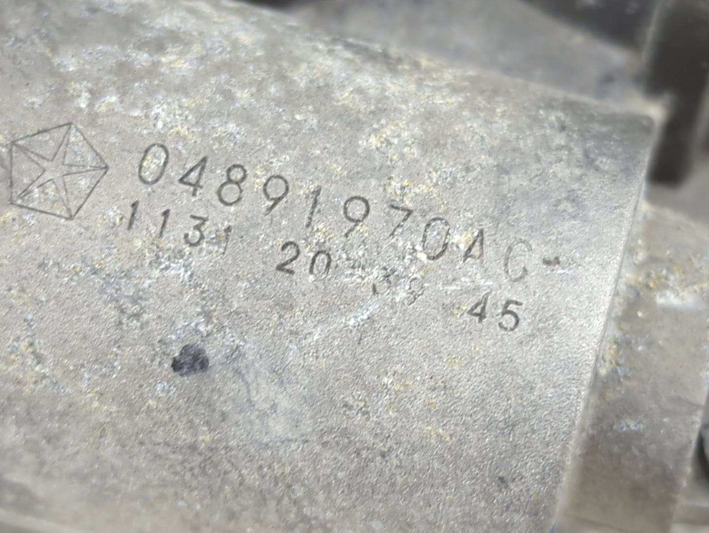 2014-2019 Jeep Cherokee Throttle Body P/N:04891970AC Fits Fits 2014 2015 2016 2017 2018 2019 2020 2021 2022 OEM Used Auto Pa