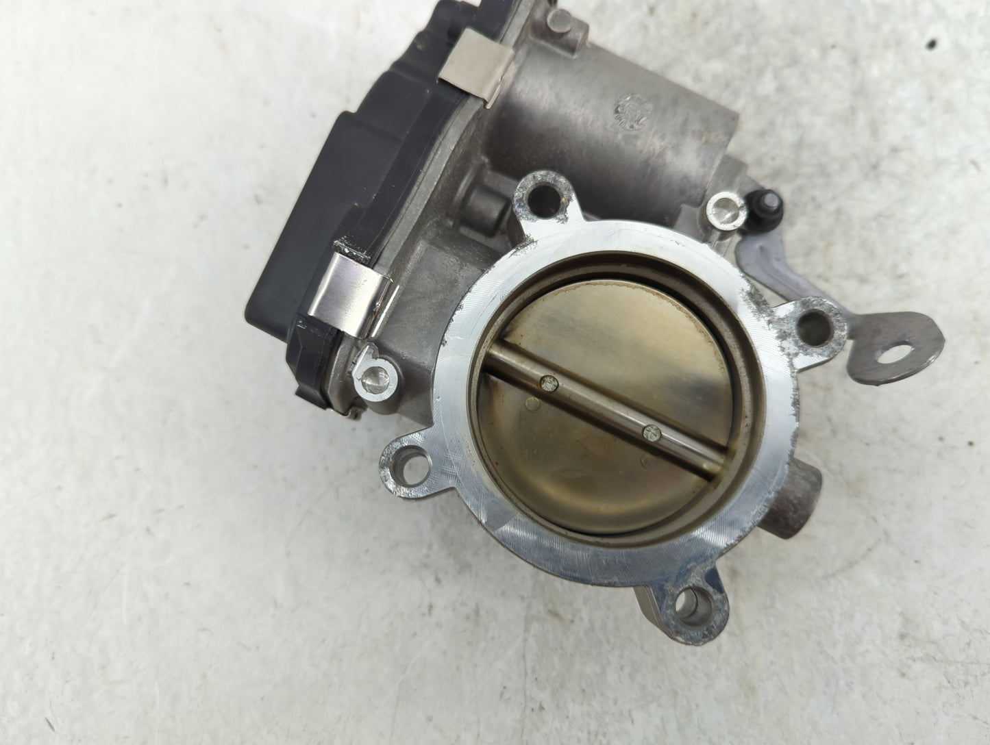 2014-2019 Jeep Cherokee Throttle Body P/N:04891970AC Fits Fits 2014 2015 2016 2017 2018 2019 2020 2021 2022 OEM Used Auto Pa