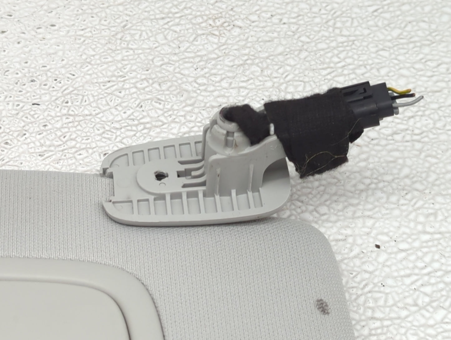2019-2022 Jeep Cherokee Sun Visor Shade Replacement Passenger Right Mirror Fits Fits 2019 2020 2021 2022 OEM Used Auto Parts