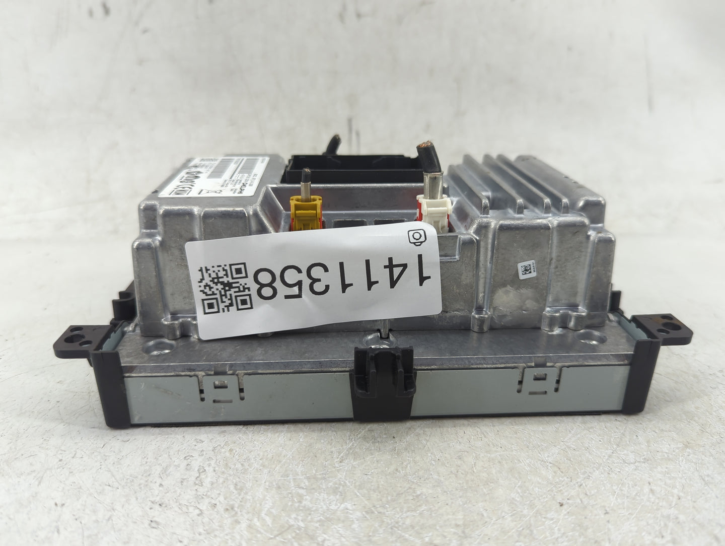 2020 Jeep Cherokee Radio AM FM Cd Player Receiver Replacement P/N:68297446AG Fits OEM Used Auto Parts - Oemusedautoparts1.co