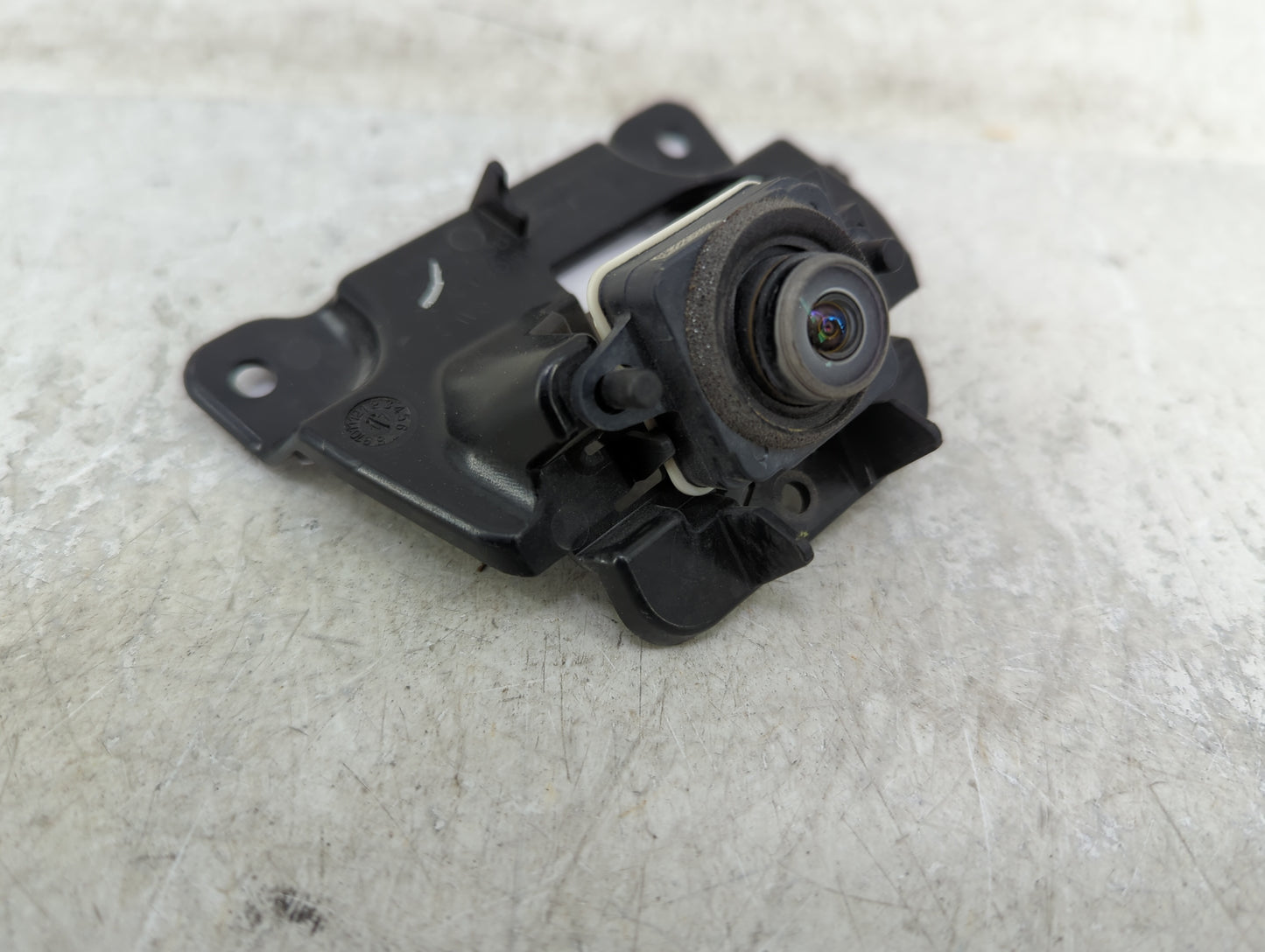 2019-2019 Jeep Cherokee Back Up Sensor Backup Camera - Oemusedautoparts1.com