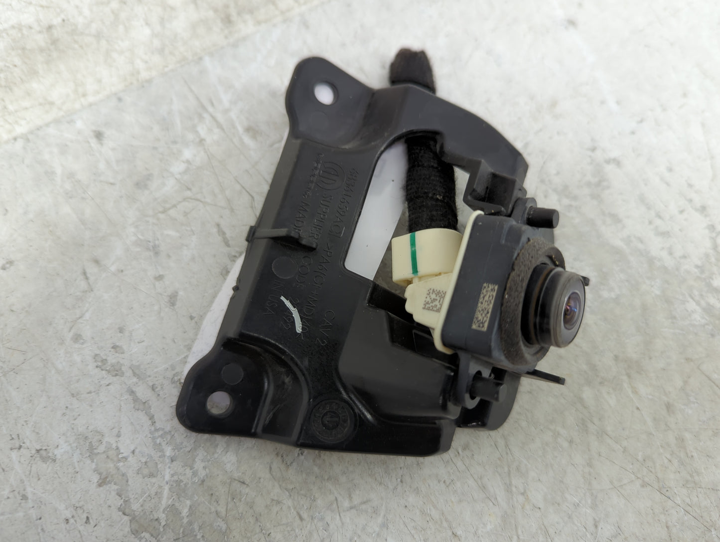 2019-2019 Jeep Cherokee Back Up Sensor Backup Camera - Oemusedautoparts1.com