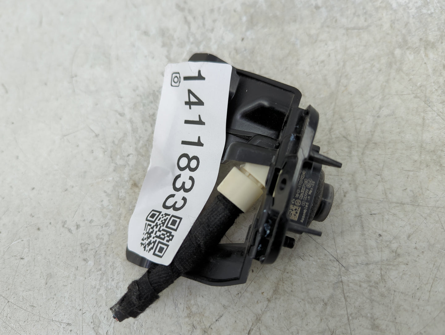 2019-2019 Jeep Cherokee Back Up Sensor Backup Camera - Oemusedautoparts1.com