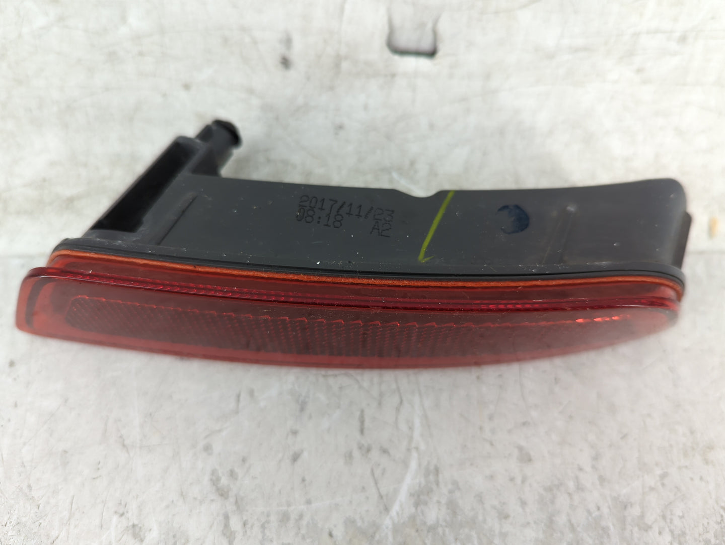 2019-2022 Jeep Cherokee Tail Light Assembly Passenger Right OEM P/N:68275962AC Fits Fits 2019 2020 2021 2022 OEM Used Auto P