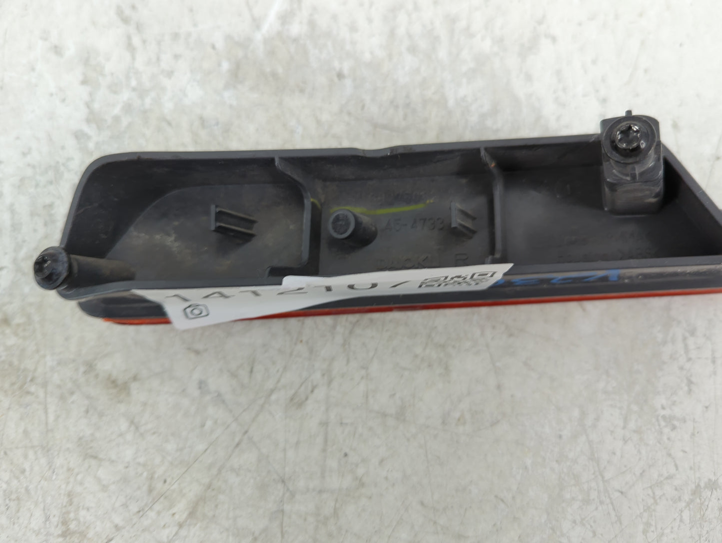 2019-2022 Jeep Cherokee Tail Light Assembly Passenger Right OEM P/N:68275962AC Fits Fits 2019 2020 2021 2022 OEM Used Auto P