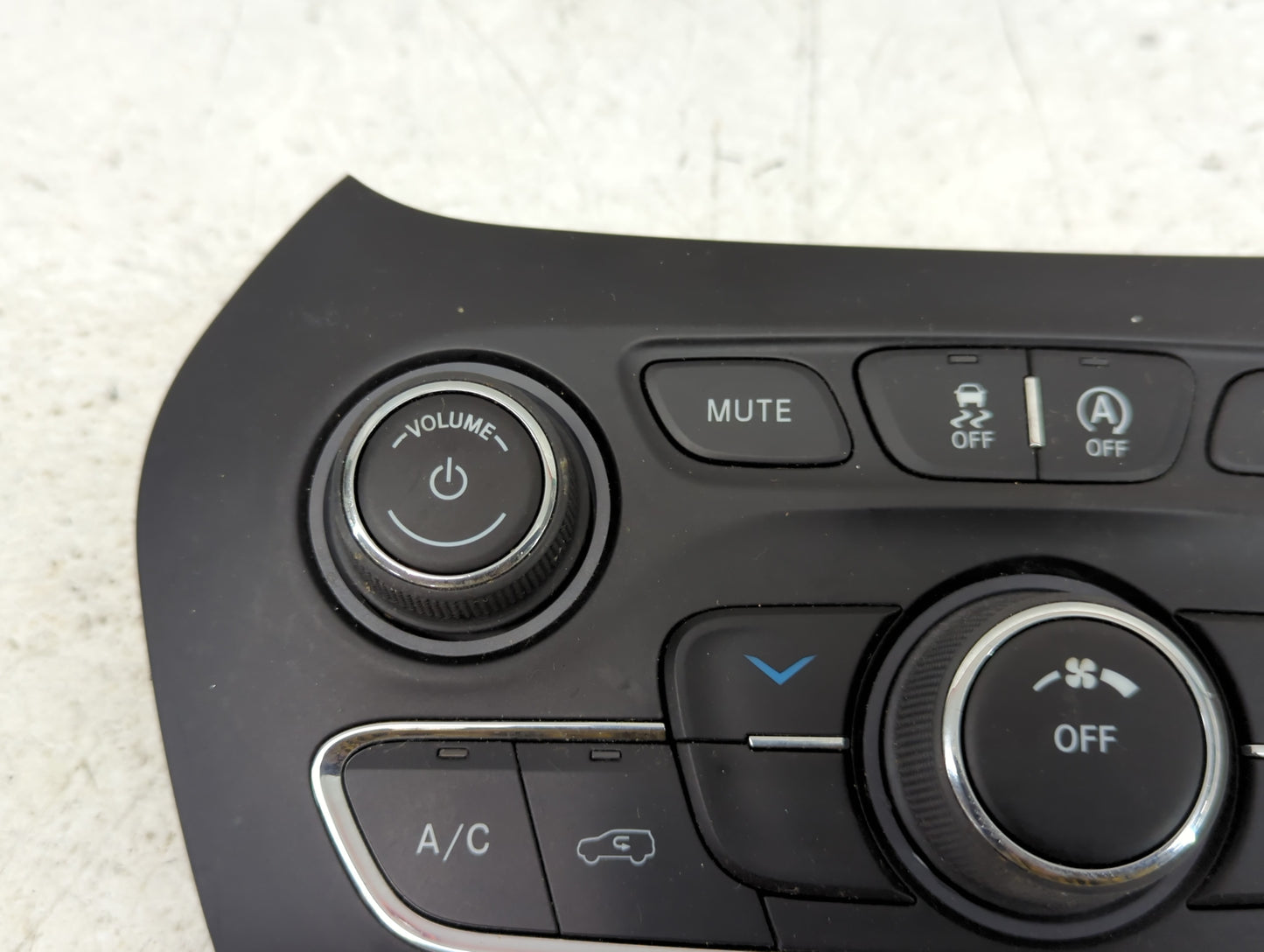 2019-2022 Jeep Cherokee Climate Control Module Temperature AC/Heater Replacement P/N:68285938AF Fits Fits 2019 2020 2021 202