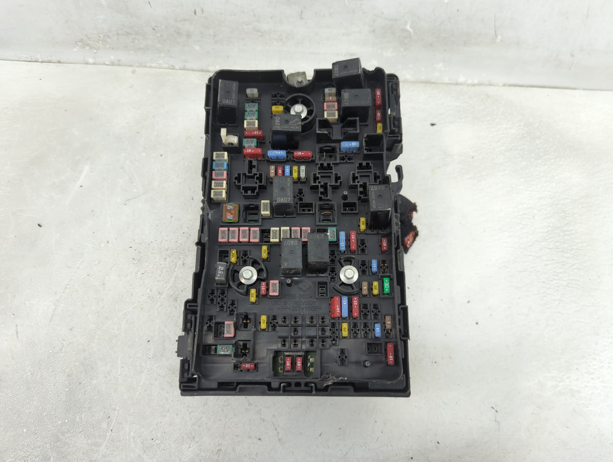 2019-2022 Jeep Cherokee Chassis Control Module Ccm Bcm Body Control 1423227 - Oemusedautoparts1.com