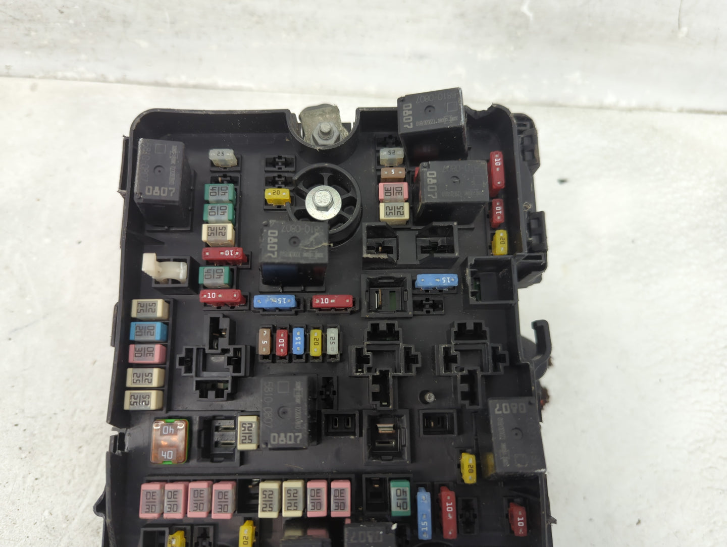 2019-2022 Jeep Cherokee Chassis Control Module Ccm Bcm Body Control - Oemusedautoparts1.com